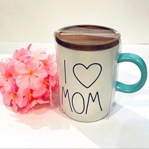 Rae Dunn I ❤️ MOM Covered Mug with Teal Handle